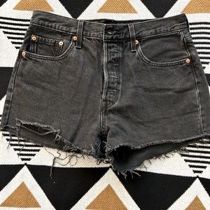 Levis 501 Jean Shorts in black